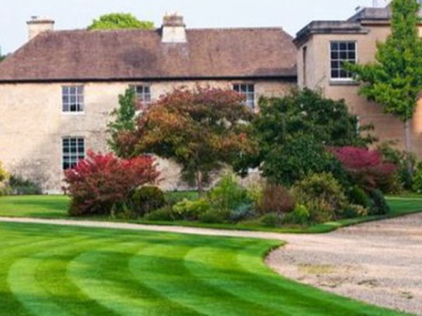 園林綠化中草坪種類的分類與鑒別要點(diǎn) 園林綠化中草坪種類的分類與鑒別要點(diǎn)